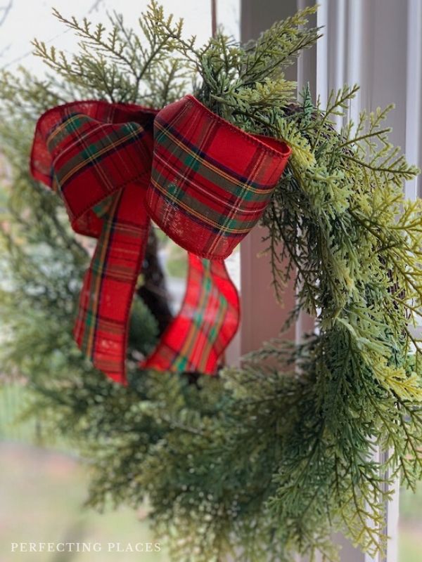 Tips for How to Store Christmas Decorations - Perfecting Places