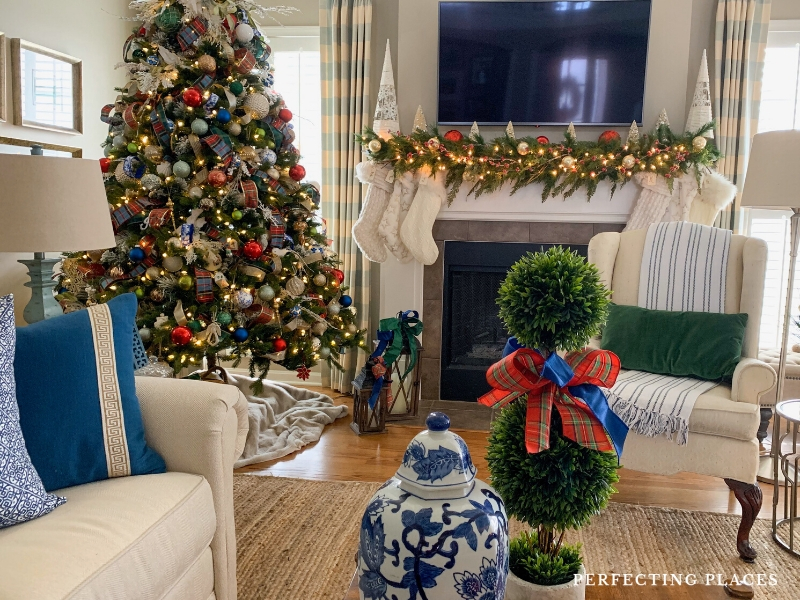 PLAID + CHINOISERIE CHRISTMAS DECOR