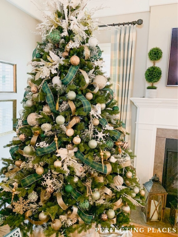 Green Tartan Plaid Christmas Tree