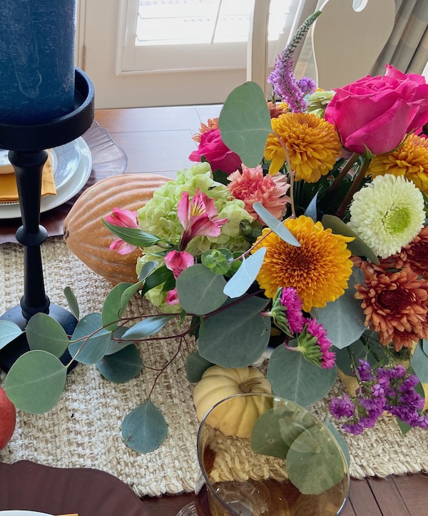 Colorful Thanksgiving Table Decor Ideas