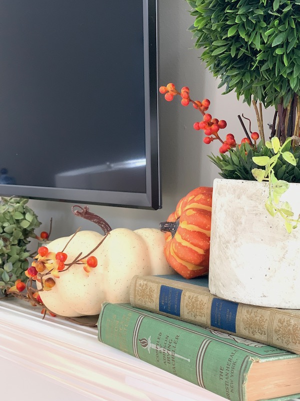 Fall Mantel Decor