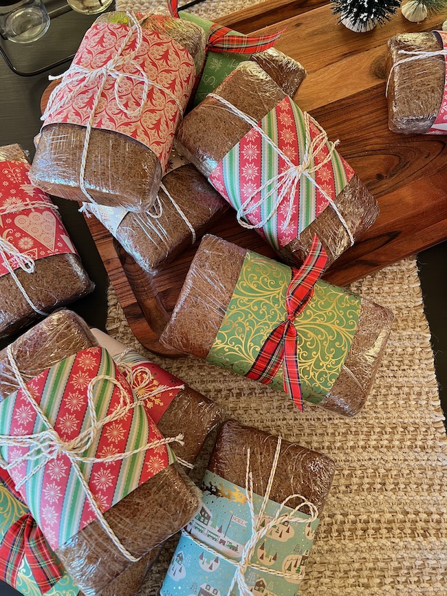 Baked Christmas Gifts for Neighbors