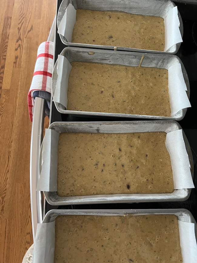 Line Bread Pans with Parchment Paper for Easy Lift