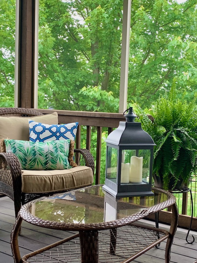 Biophilic Design Screened-in Porch