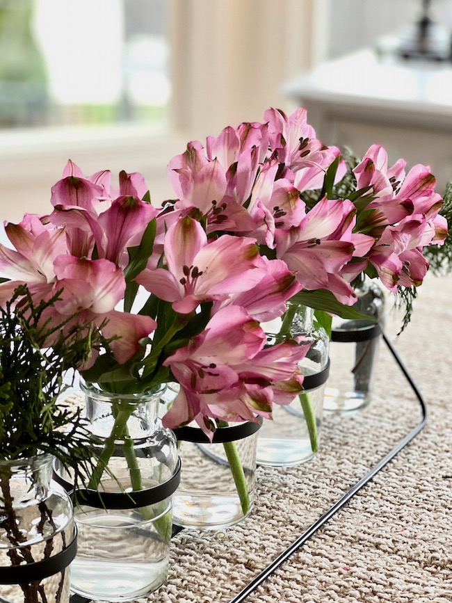 Simple Centerpiece for Winter Table