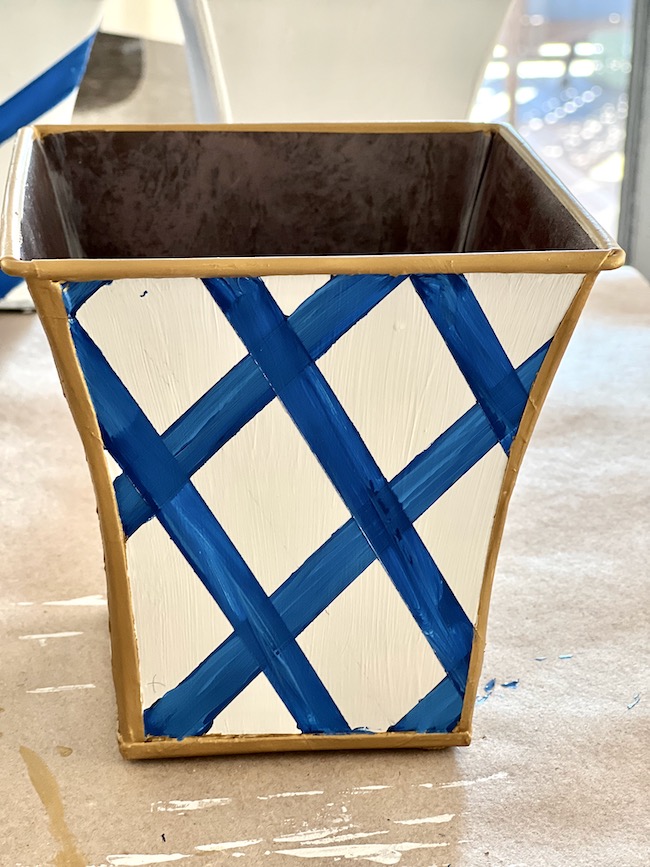 Hand-Painted Tole Cachepots with Blue and White Trellis Pattern DIY