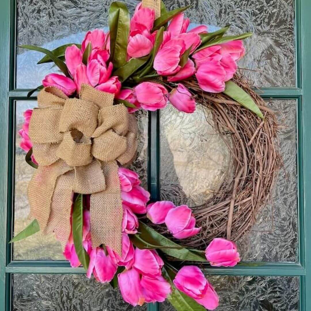 An Easy Tulip Wreath DIY for Spring