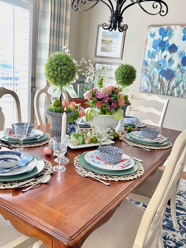 Easter Table Decor & Dinnerware