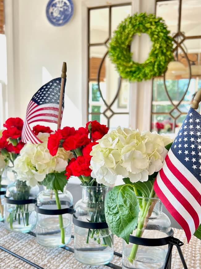 Easy July 4th decorations - centerpiece