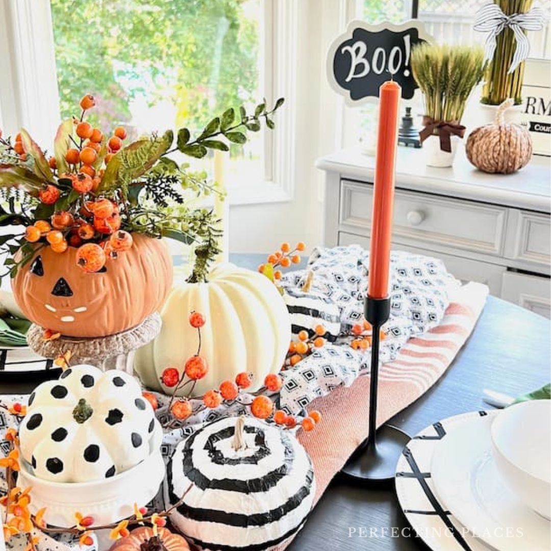 A Cheerful Table Decoration for Halloween