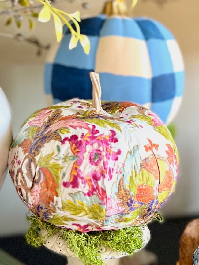 Chinoiserie Pumpkins DIY - Blue and White Pumpkins with Decoupage Napkins -  2 Bees in a Pod