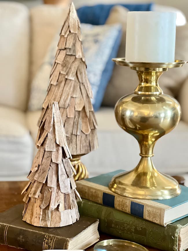 Winter decorating ideas with wooden trees