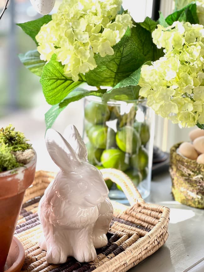 Easter kitchen decor ideas - making a hydrangea and lime arrangement