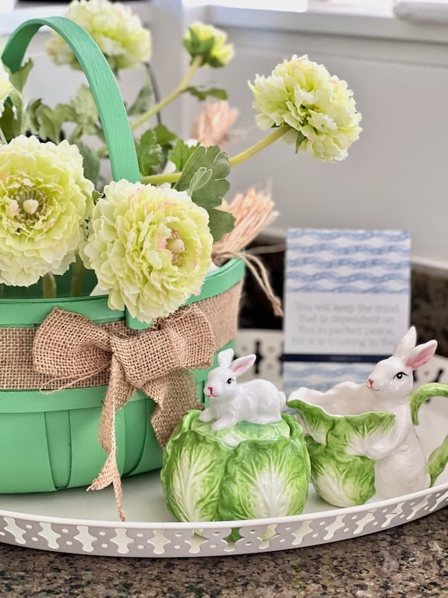 Simple and Beautiful Easter Decor For Your Kitchen