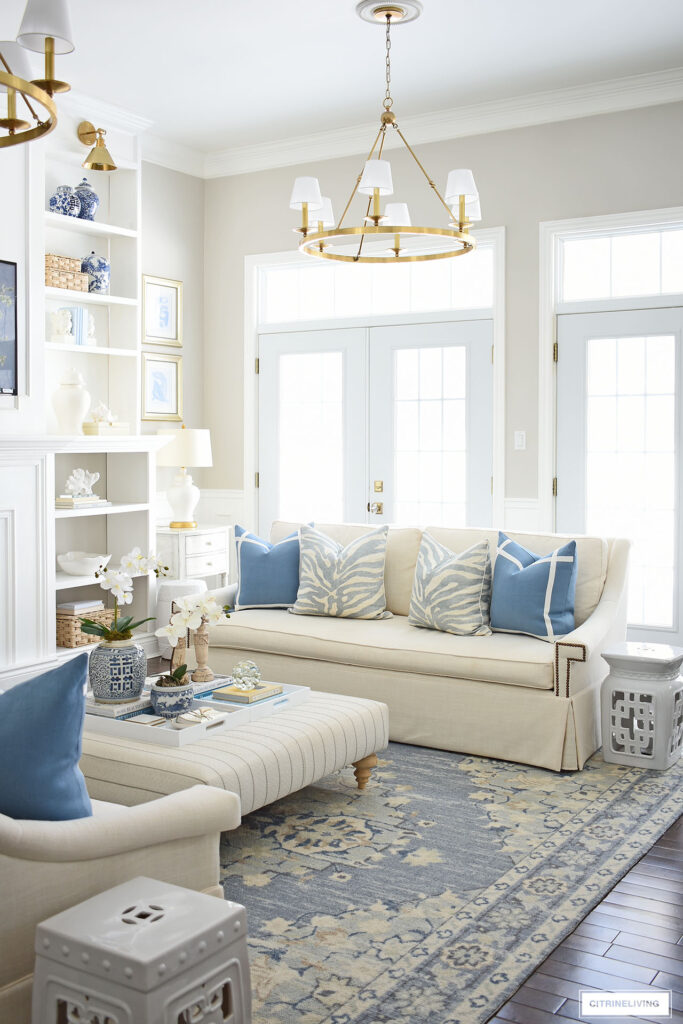 Gorgeous spring living room by Tamara at Citrineliving.com