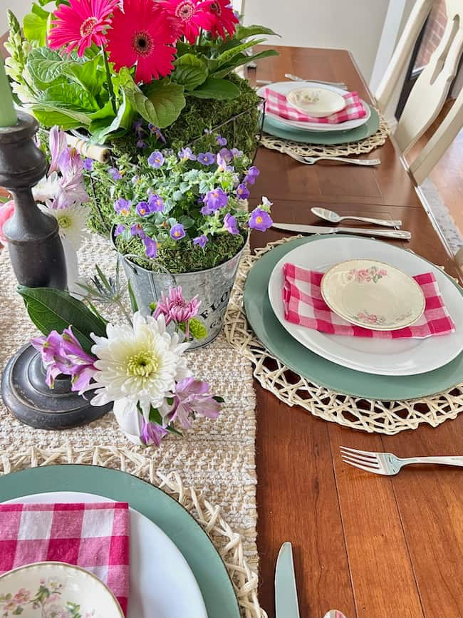 Mother's Day centerpiece and tablescape and place settings with pink and white plaid napkins