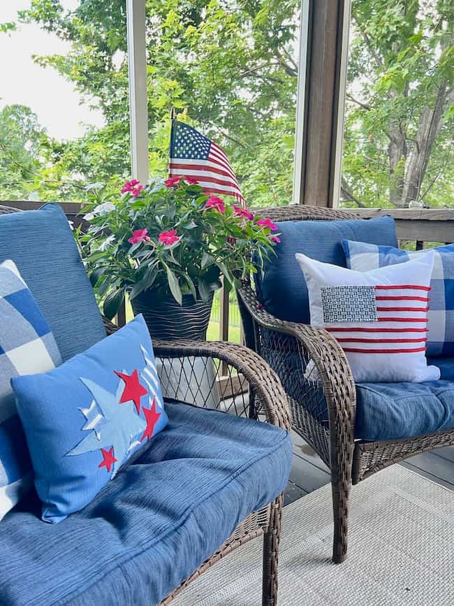 DIY 4th of July and Memorial Day Pillows on the screened porch made no sew