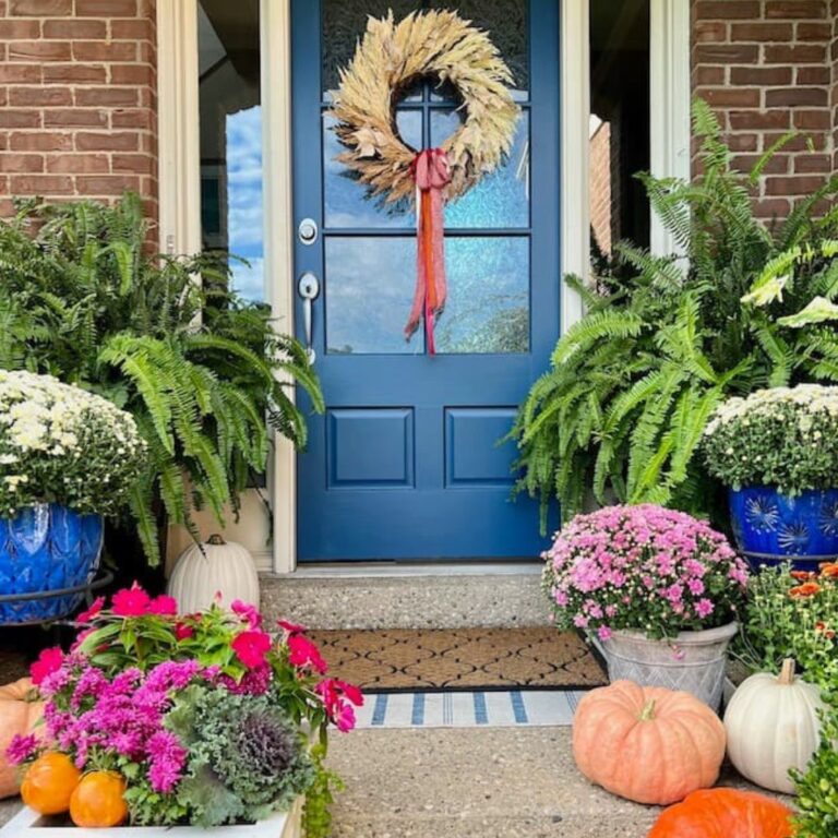 Fall Decor Ideas for Small Front Porches