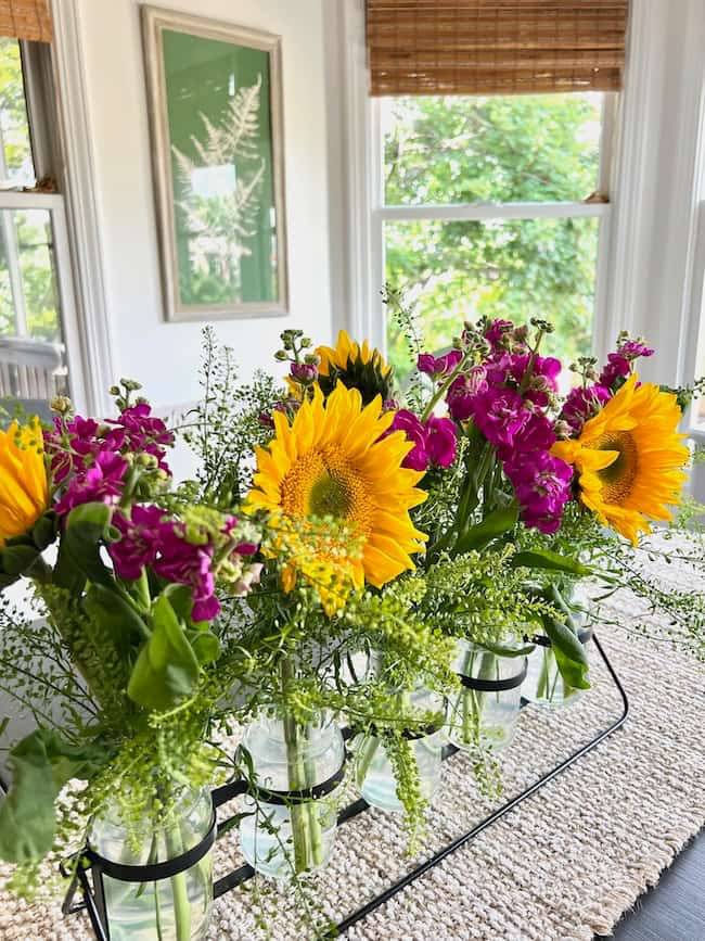 Bud vase Arrangement