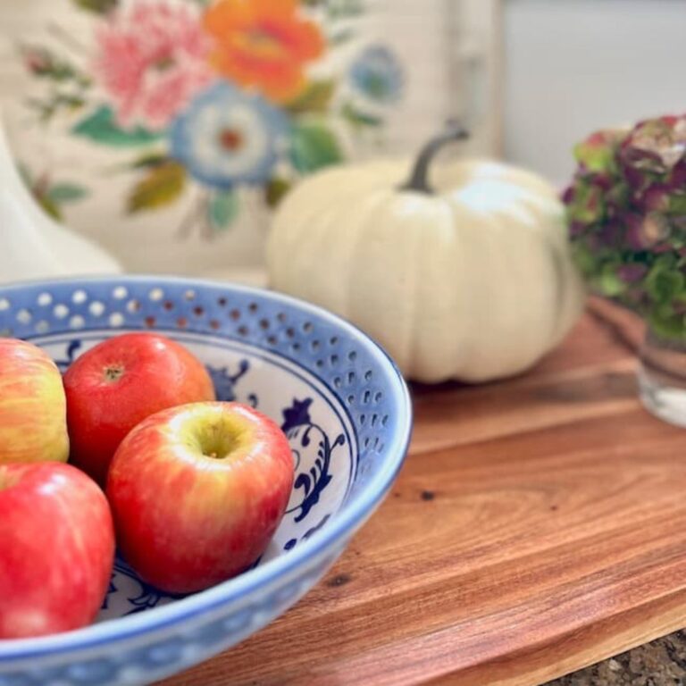 Fall Kitchen Decor Featured Image