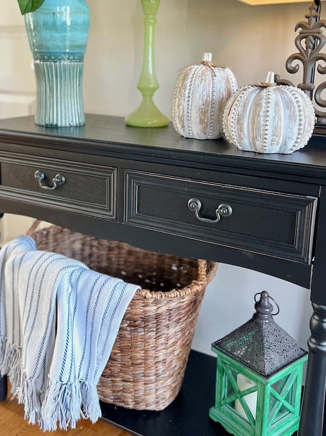 Fall Entryway Table Decor Ideas