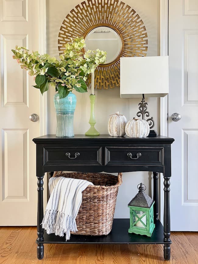 Fall Entryway Table Decor Ideas