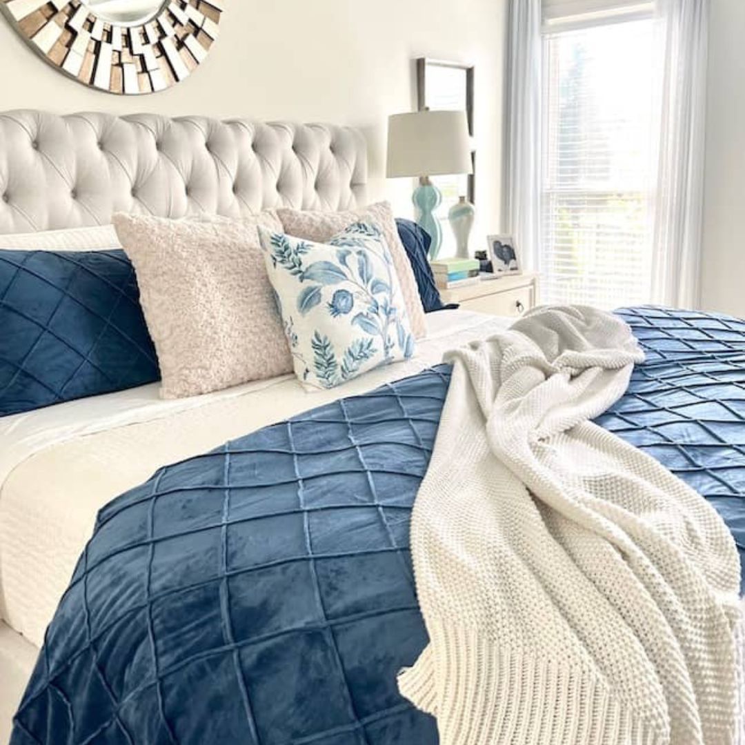 Seasonal Decor: How to Create a Cozy Fall Bedroom 