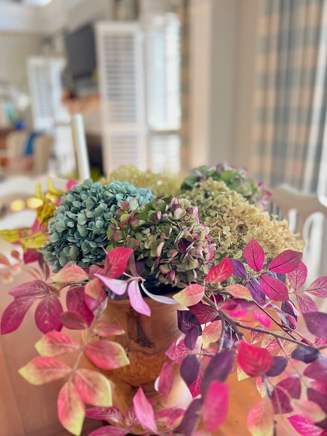 Fall Centerpiece on Dining Table