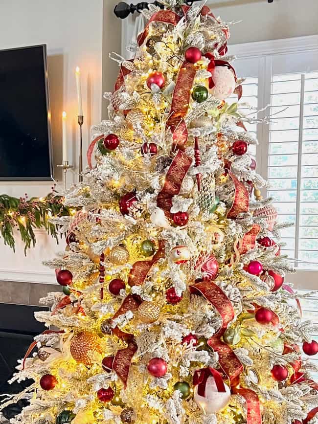 Flocked Christmas Tree Decorating Ideas