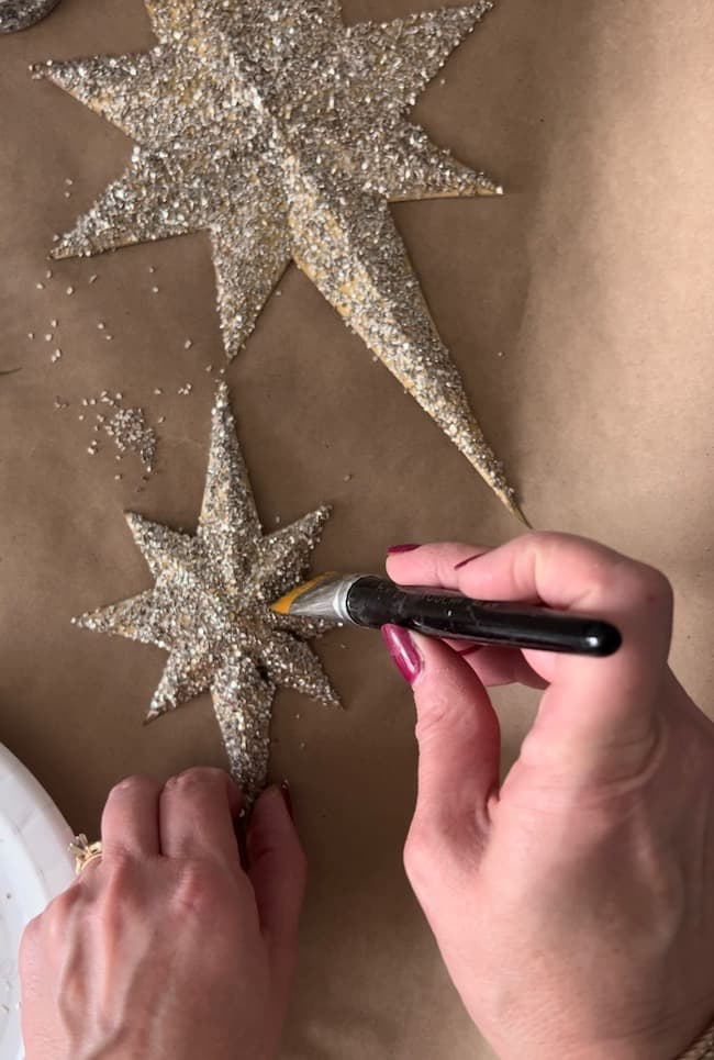 Paint the creases of the 3D stars for added dimension and shading.