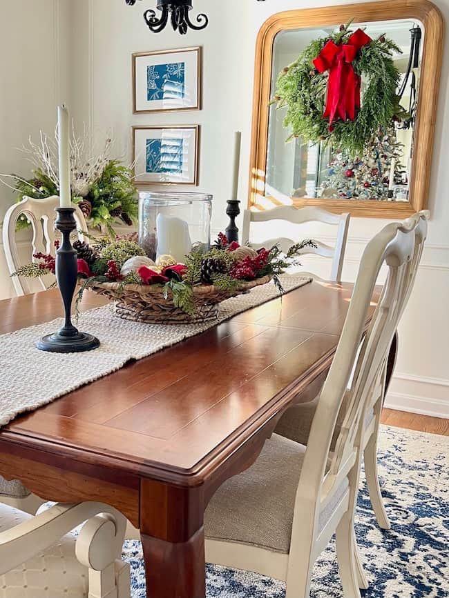 Classic Christmas Decor in the Dining room in Christmas home tour