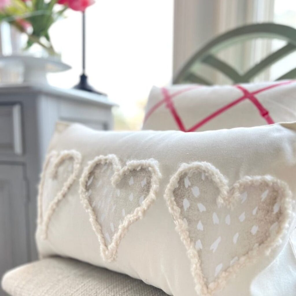 DIY Valentine Pillow Featured